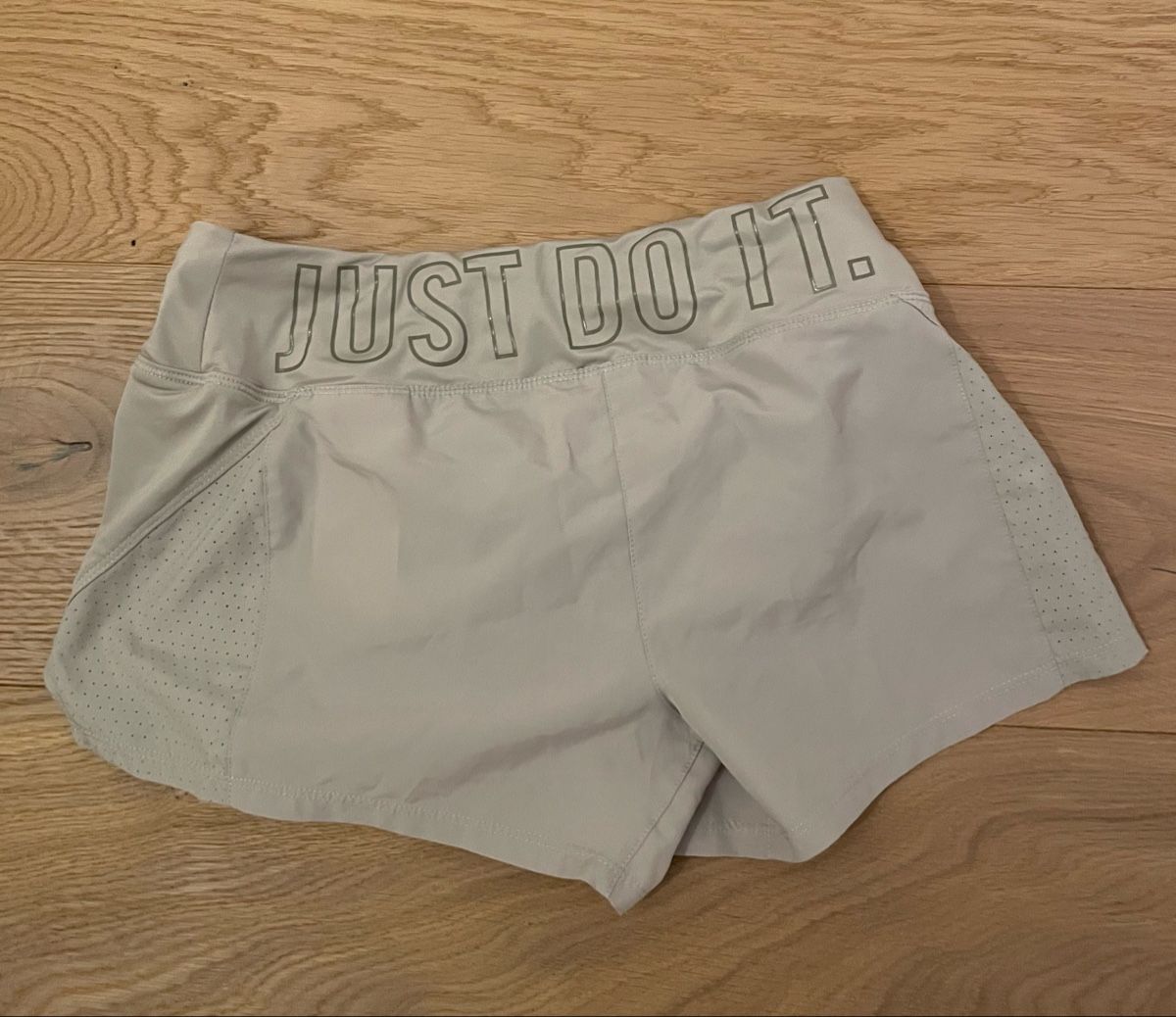 Nike Pantaloni: Nike Sport Shorts – Usato da Einsiedeln venduto da anna.la12 2