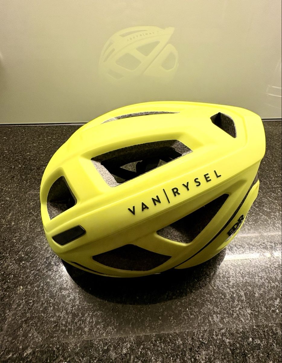 Decathlon Casques: Fahrradhelm  S Van Rysel EDR  – D'occasion à Illnau par RAIUGA 3