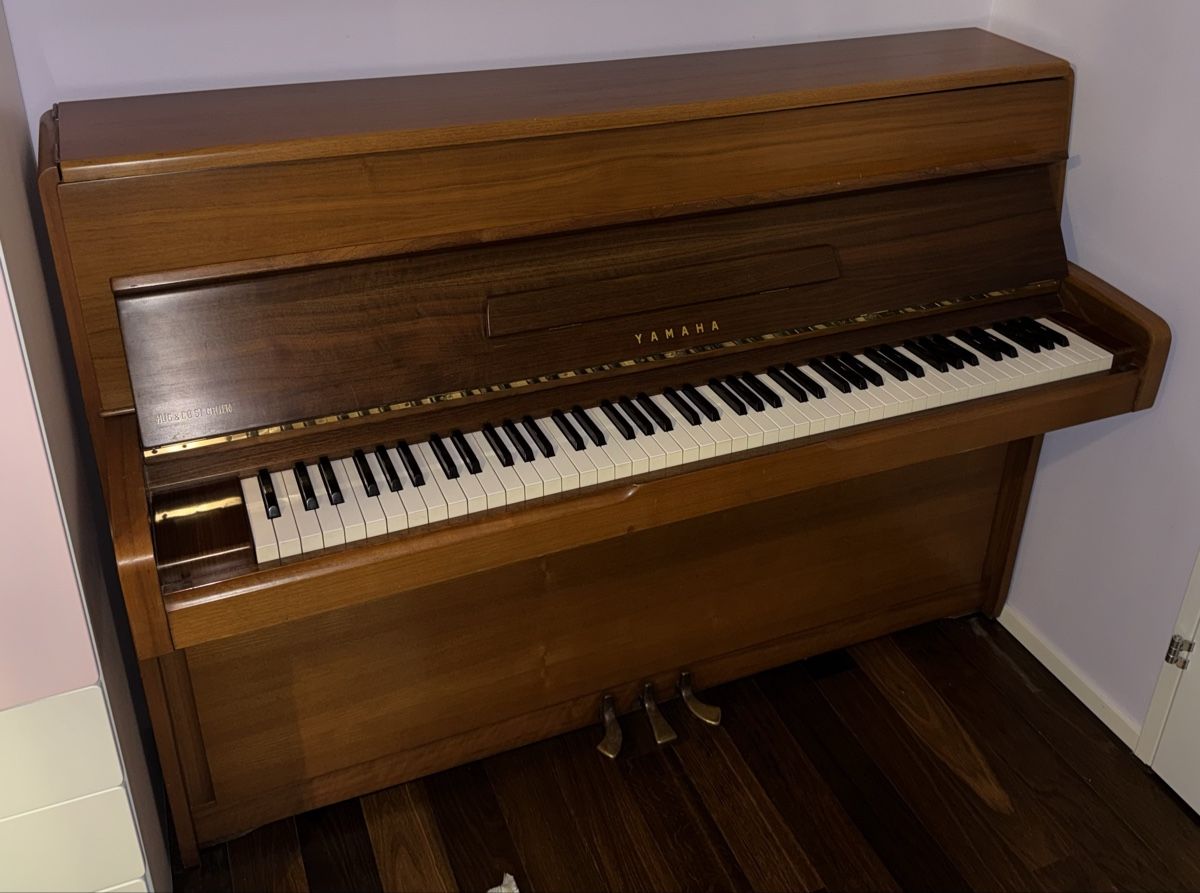 Strumenti musicali: Yamaha Klavier – Usato da Zürich venduto da smog 1