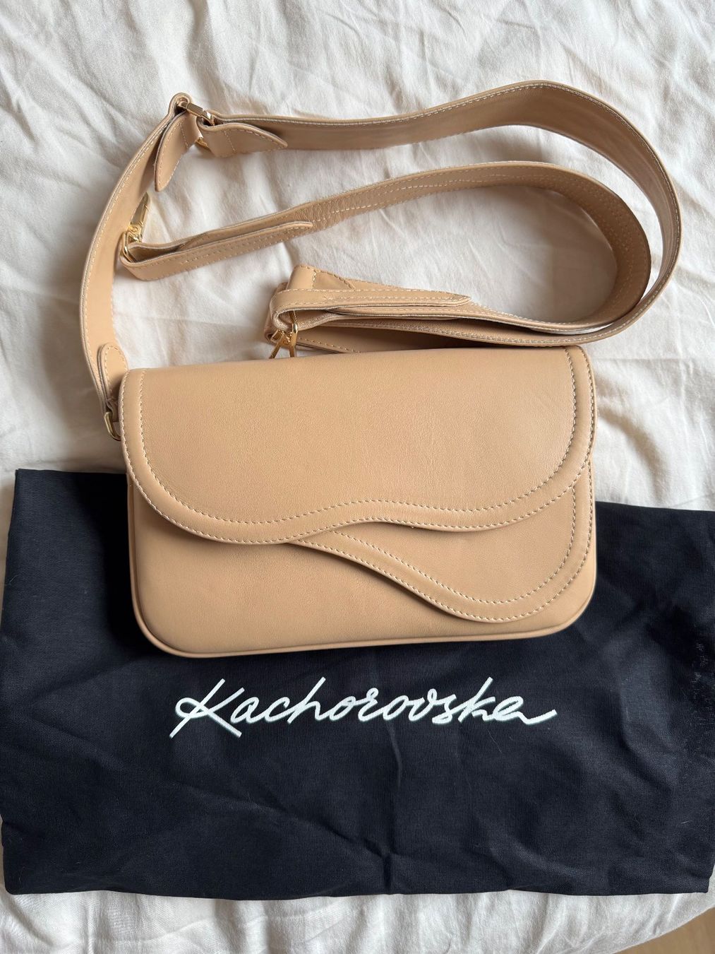 Borse da donna: Ledertasche beige neu – Nuovo e nell'imballaggio originale da Hombrechtikon venduto da mha_m5kx