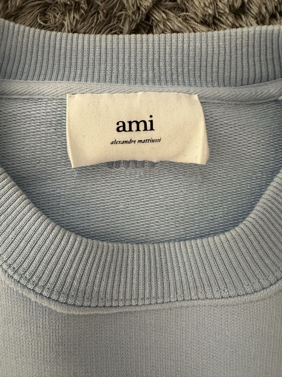 Maglioni & Felpe: Ami Pullover Hellblau – Nuovo (secondo la descrizione) da Abtwil SG venduto da nic_29jv 2