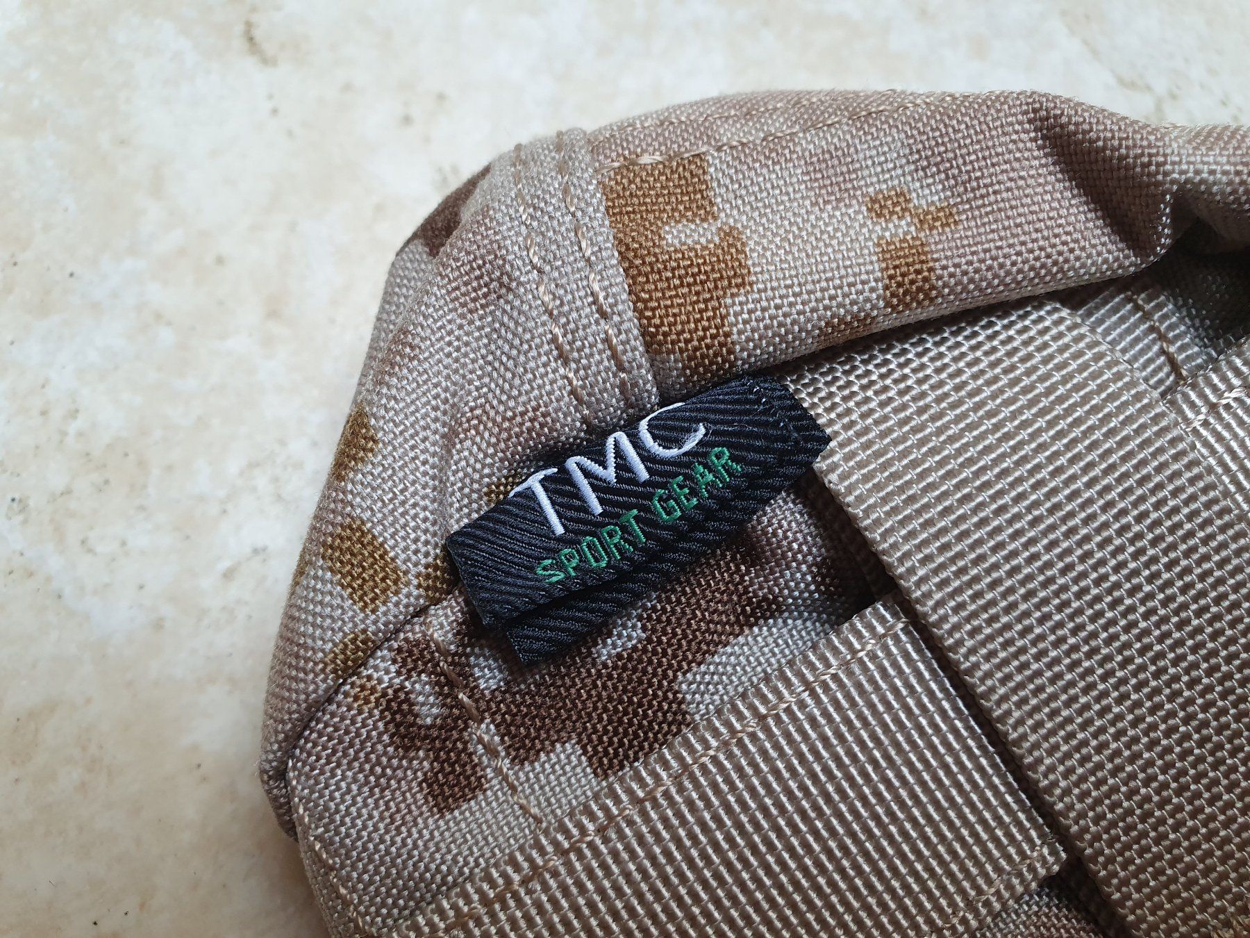 Borse: TMC Horizontale MOLLE Tasche AOR1 – Usato da Oberentfelden venduto da AirCargo04 3