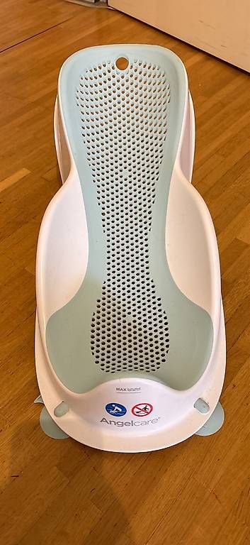 Sonstige Körperpflege: Angelcare Badesitz – Gebraucht aus Zürich von pam_rj6d