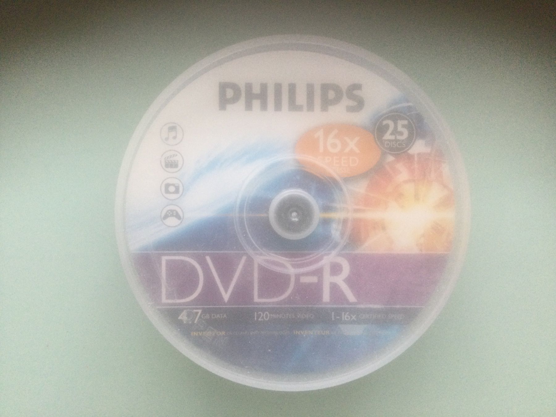 Tutti i DVDs: DVD - R / 25 Stk.Neu – Nuovo e nell'imballaggio originale da Dulliken venduto da Lindt.1845