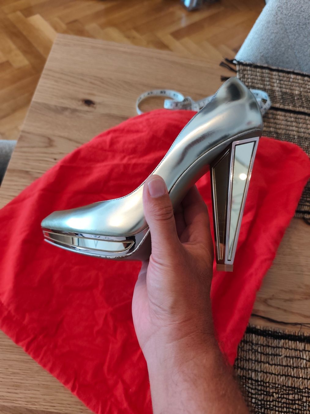 Saint Laurent Scarpe da donna: Talons Yves Saint-Laurent – Usato da Montreux venduto da LeVintage33 1