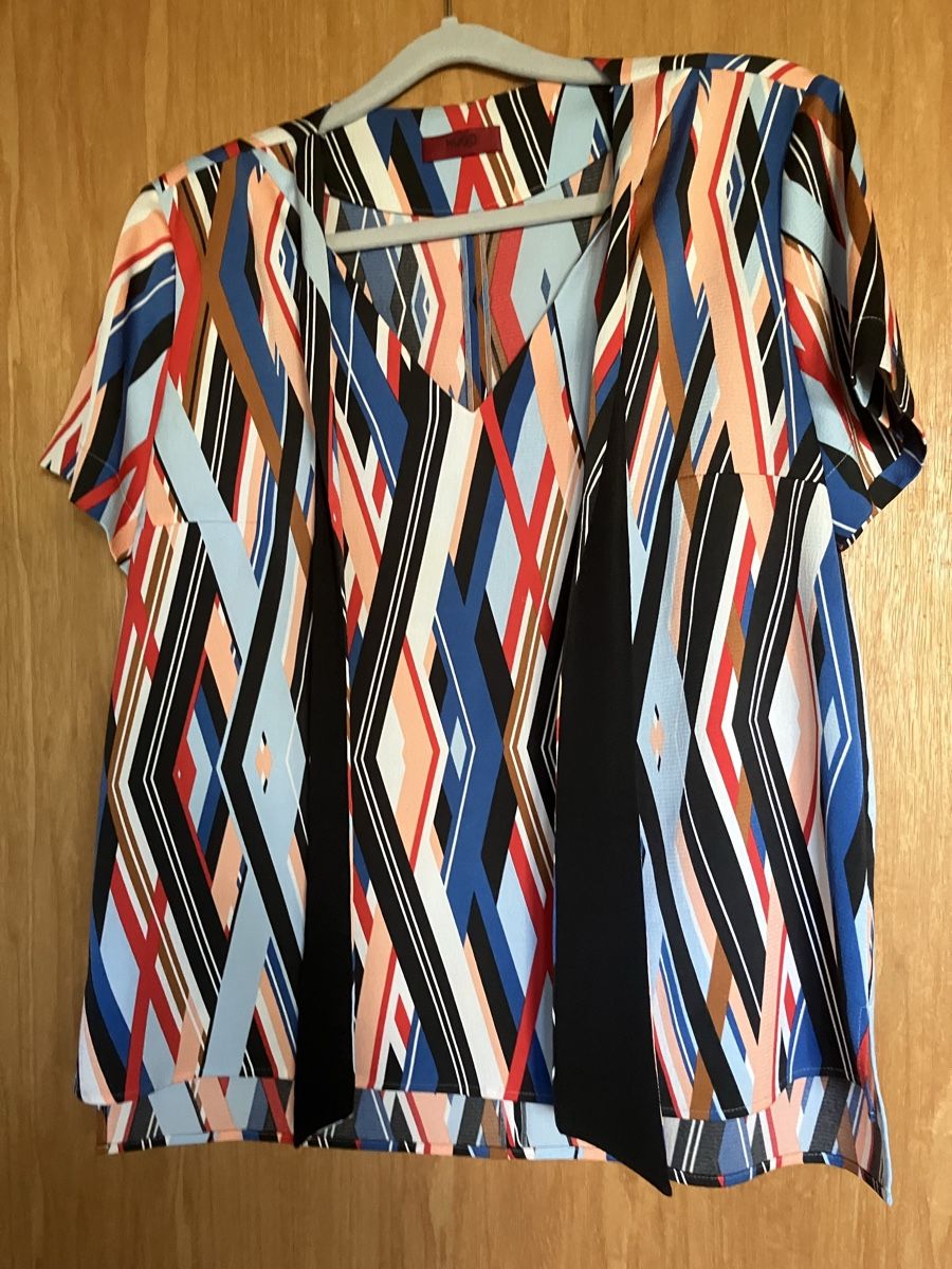 Hugo Boss Blusen: Fröhliche,leichte Sommerbluse – Neu (gemäss Beschreibung) aus Pfeffingen von mar_ly8j 1