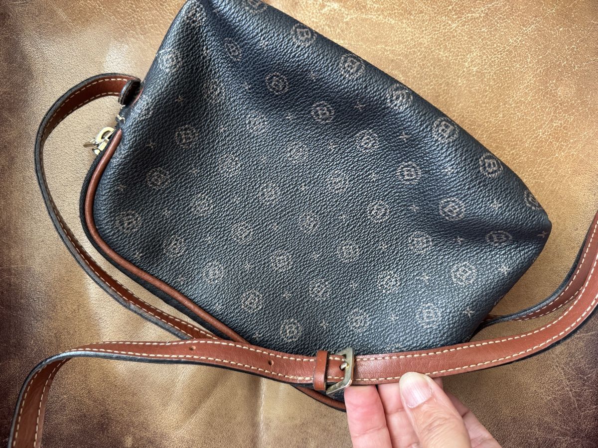 Taschen für Damen: Umhängetasche Ledertasche – Gebraucht aus Obfelden von cesarina10 5