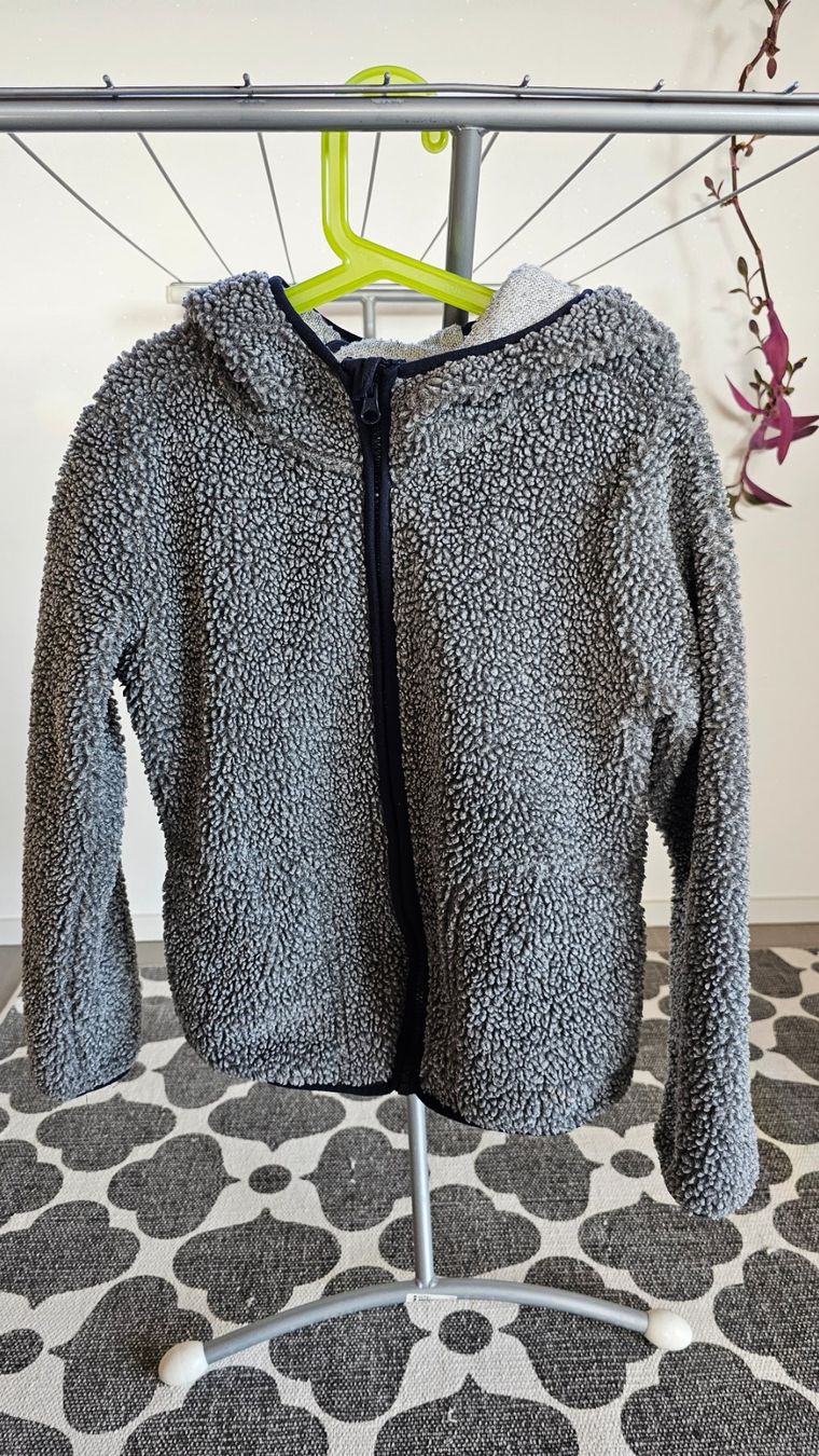 Jacken: Weiches Fleece-Jäckli – Gebraucht aus Buhwil von Nici_la_nic