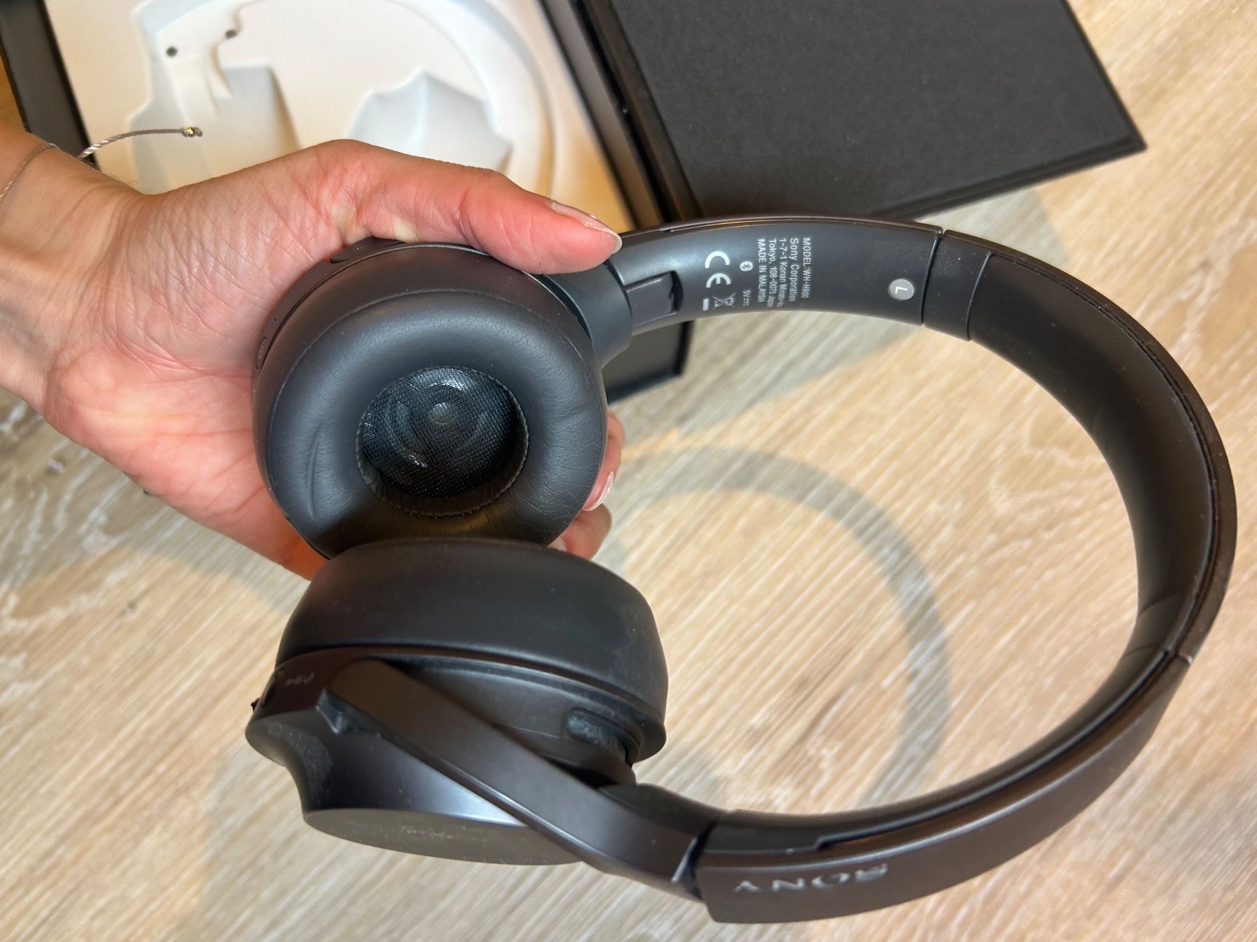 Sony Cuffie: Sony Kopfhörer WH-H800, Wireless, grau – Nuovo e nell'imballaggio originale da Mörschwil venduto da M123321 1