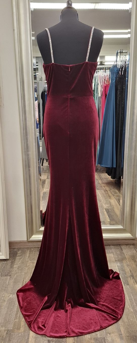 Kleider: Abendkleid Samt Dunkelrot  – Neu (gemäss Beschreibung) aus Uster von VMT. 5