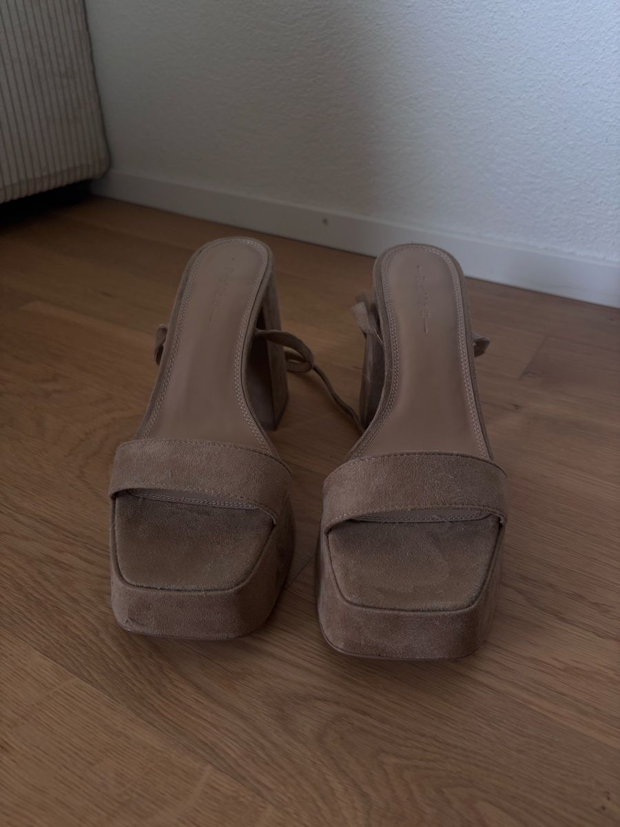 Scarpe da donna: Bershka Schuhe, Grösse 39 – Nuovo (secondo la descrizione) da Zollikofen venduto da Floraa74 1