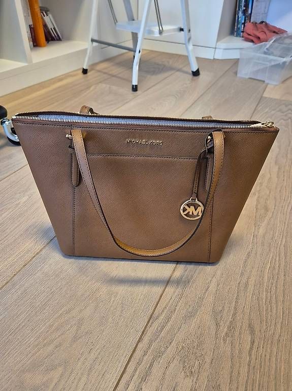 Michael Kors Borse da donna: Michael Kors Tasche – Nuovo (secondo la descrizione) da Ennetbürgen venduto da fflury