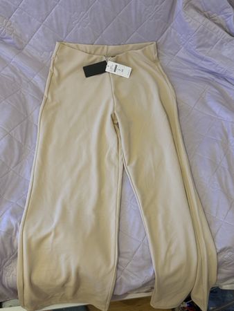 Hosen beige Grösse XL mit Etikett neu