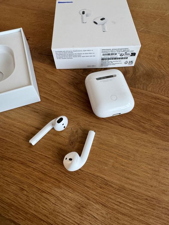 Apple AirPods 3 Generation 4