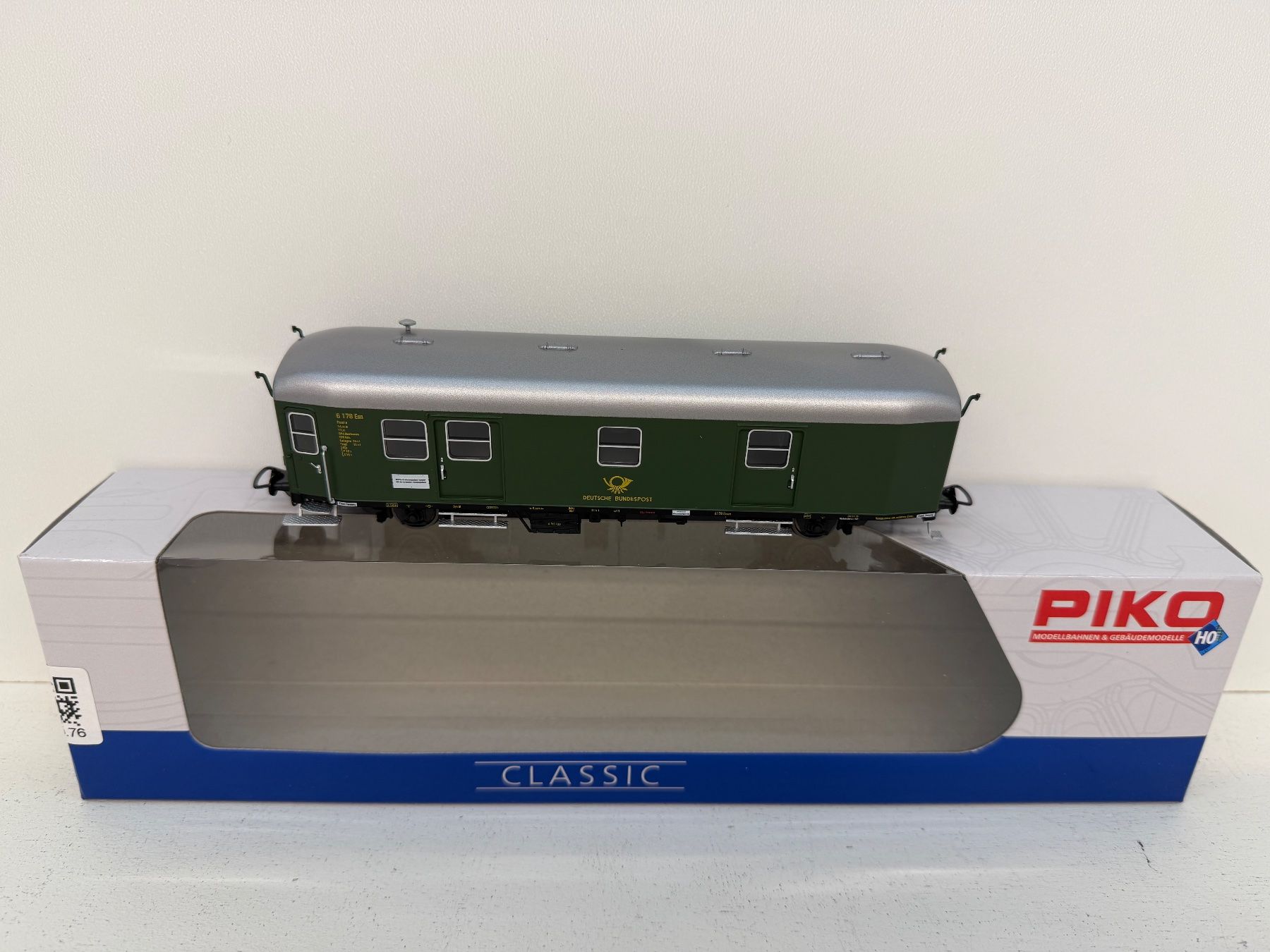 Piko Modelleisenbahnen: Bahnpostwagen Post c-13 DBP Ep. III – Gebraucht aus Büsserach von ModellbahnDepot