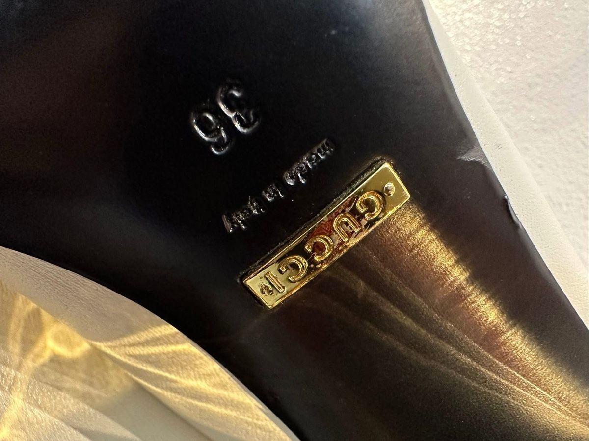 Scarpe da donna: Gucci White Horsebit Heels – Usato da St.Josefen venduto da lop_lh8d 6
