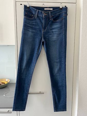 Jeans -  Levi - sehr wenig gebraucht