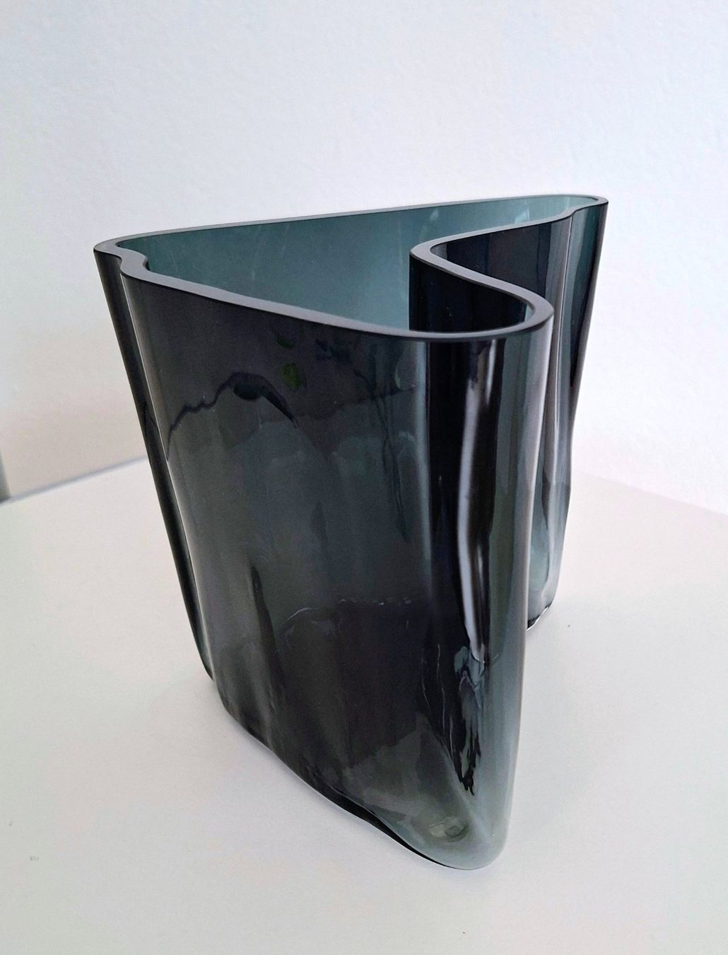 Iittala Vasi & Recipienti: Alvar Aalto Bumerang Vase – Usato da Luzern venduto da alpler1 1