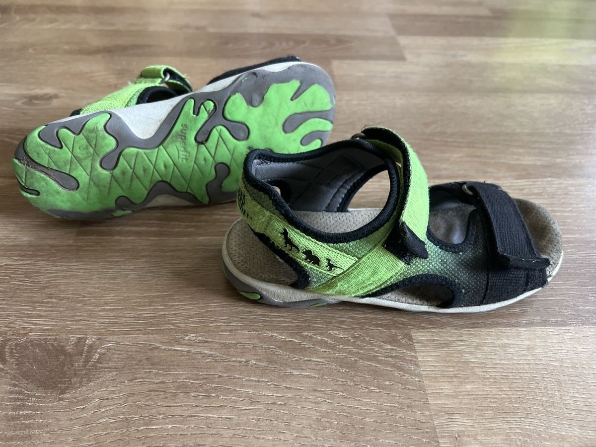 Scarpe per ragazzi: 2 Paar Sandalen Junge, Gr. 31 – Usato da Zuchwil venduto da Commander0 1