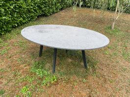 Table d'extérieur en granite