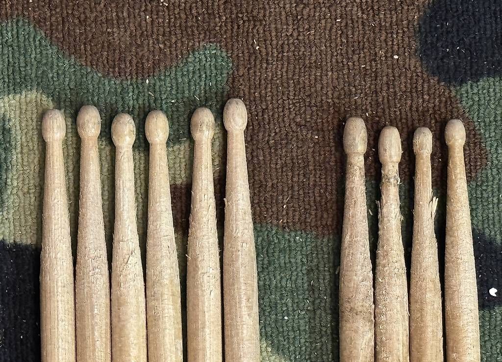 Musikinstrumente: Drum Sticks – Gebraucht aus Balgach von Psalty