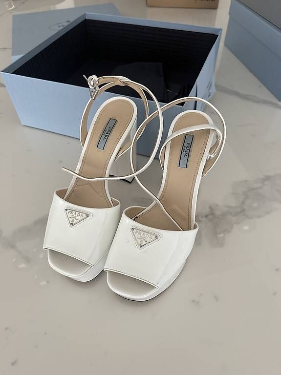 Prada Scarpe da donna: Prada Größe 39 – Usato da Fribourg venduto da jan_jgw6