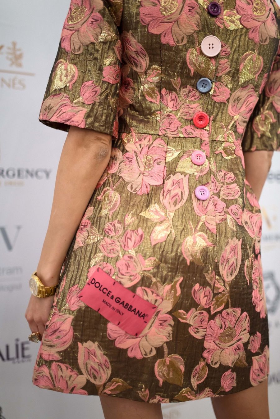 Dolce & Gabbana Kleider: DOLCE & GABBANA MINIKLEID MIT FLORALEM MUSTER – Gebraucht aus Altendorf von Ro 2