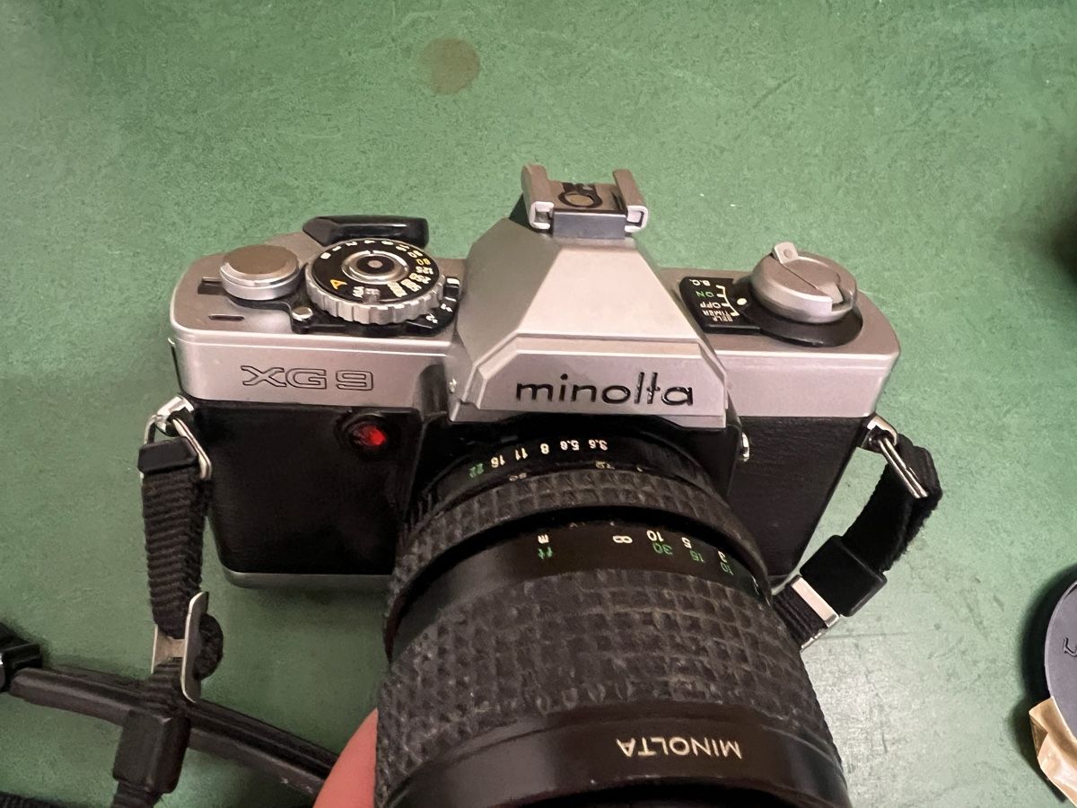 Minolta Fotocamera: Minolta SG9 – Usato da Zürich venduto da jao_2bx7 1