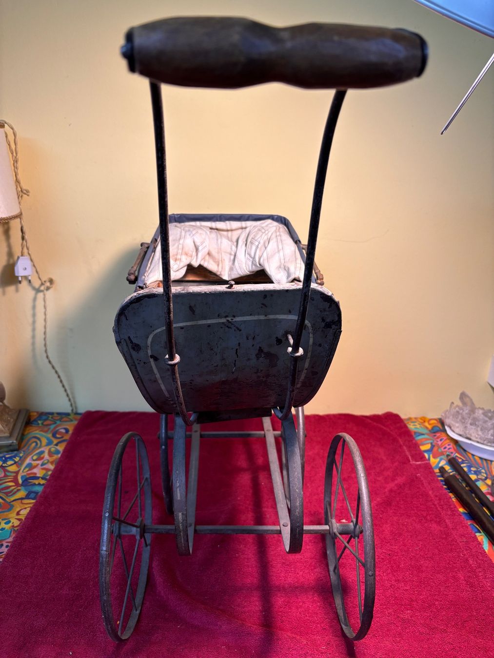 Carrozzine per bambole: antiker Puppenwagen Metall – Usato da Hindelbank venduto da brm_72zv 2