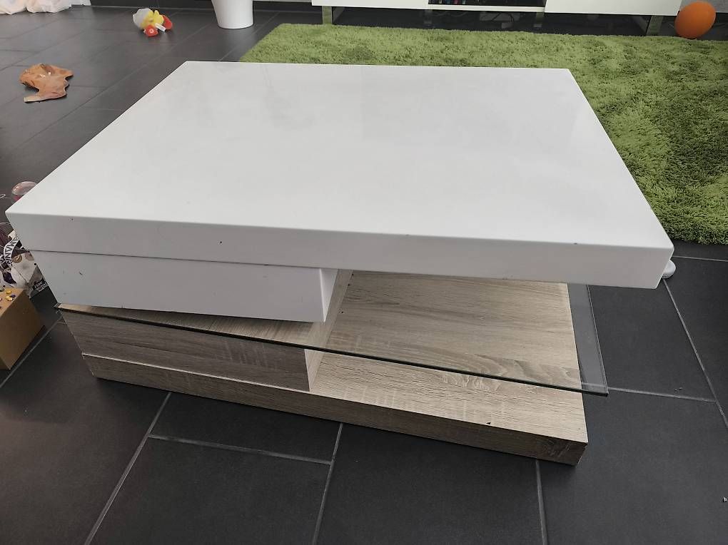 Tavoli: Salontisch weiss – Usato da Vordemwald venduto da Mueuer