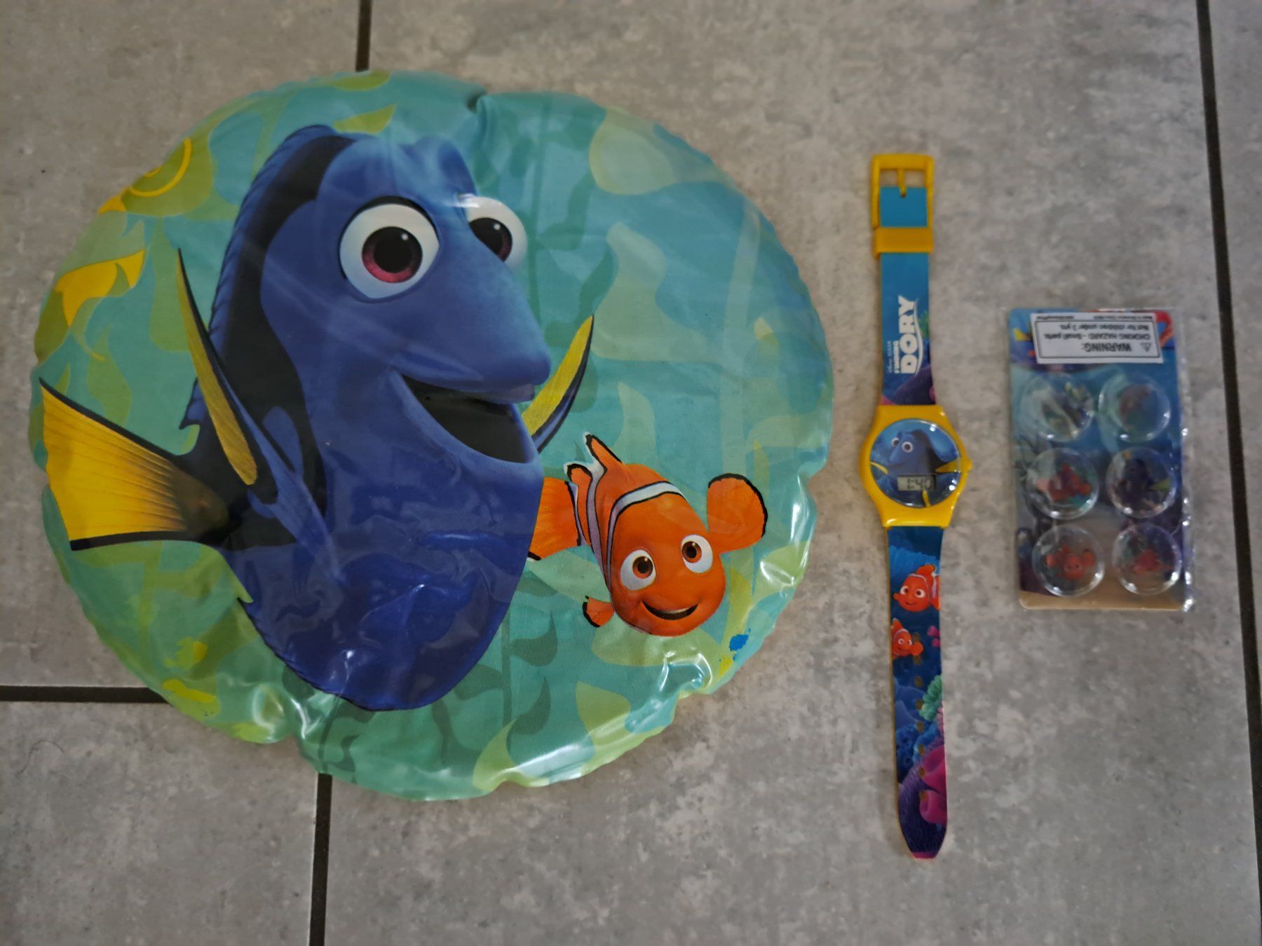 Disney Giocattoli: Finding Dory Uhr Frisbee Sticker NEU – Nuovo e nell'imballaggio originale da Killwangen venduto da KIANA08