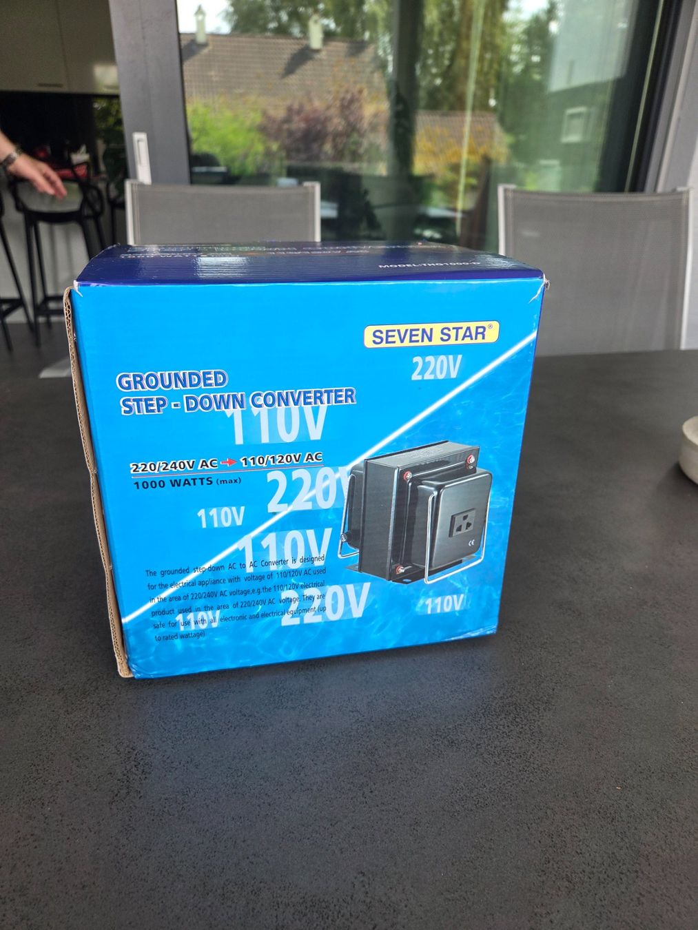 Convertitori: 220V zu 110V 1000W Transformator – Nuovo e nell'imballaggio originale da Aarau venduto da urs_d9b2