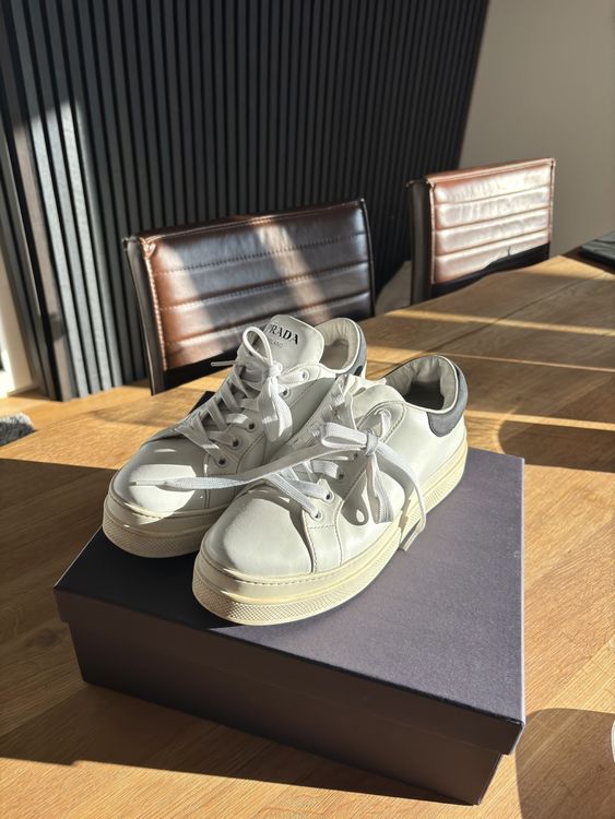 Prada Sneaker Gr. 38 / Leder weiss/schwarz 1