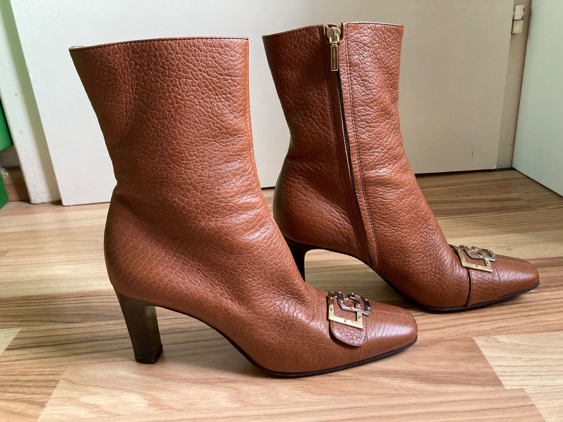 Dolce & Gabbana Scarpe da donna: Dolce & Gabbana Leder-Stiefeletten Gr.40 – Usato da Jonen venduto da Nadeshika 1
