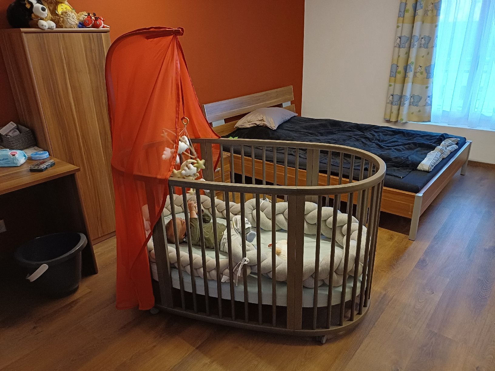 Stokke Betten: Babybett Stokke – Gebraucht aus Valendas von thb_z7zc