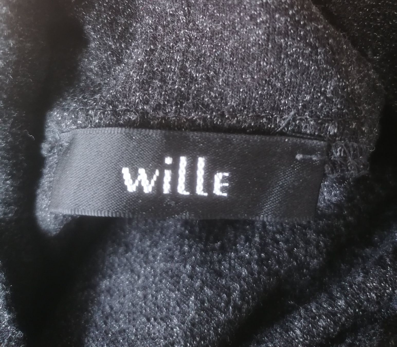 Maglioni & Felpe: Dunkelgrauer Pullover von Wille 48 – Usato da Wallisellen venduto da Muggeli1970 1