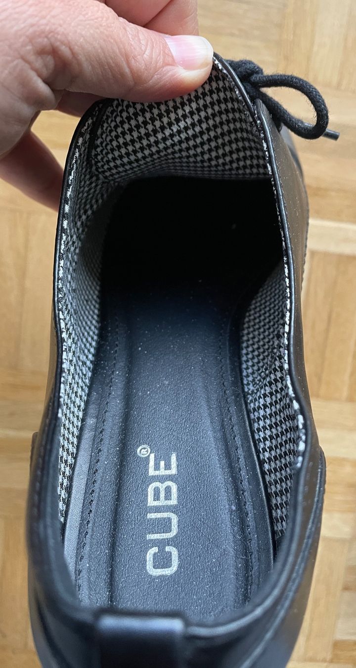 Cube Scarpe da donna: Cube Halbschuhe, schwarz, Grösse 42 – Usato da Gümligen venduto da soleil149 6