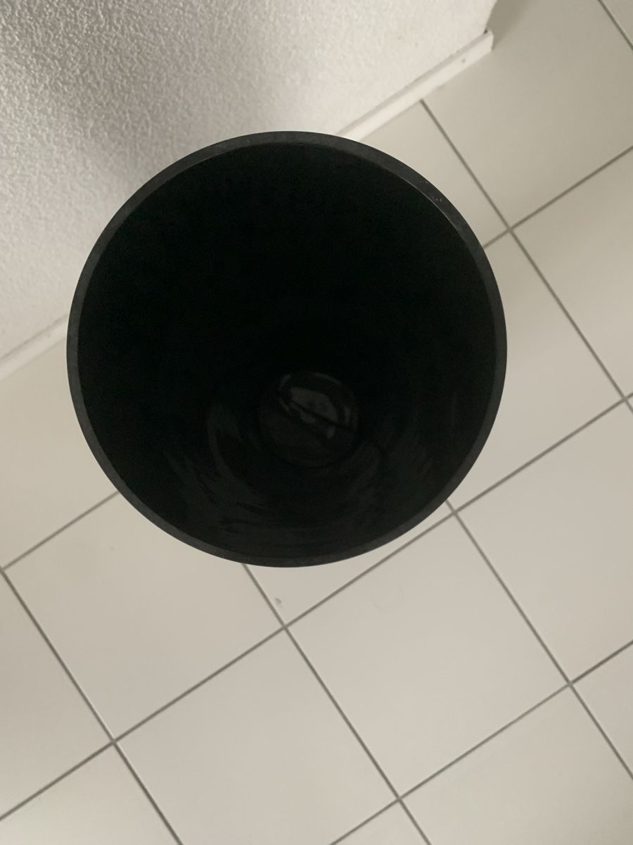 Vasen & Gefässe: Schwarze Zylinder-Vase – Neu (gemäss Beschreibung) aus Laupen BE von rk.abi 1