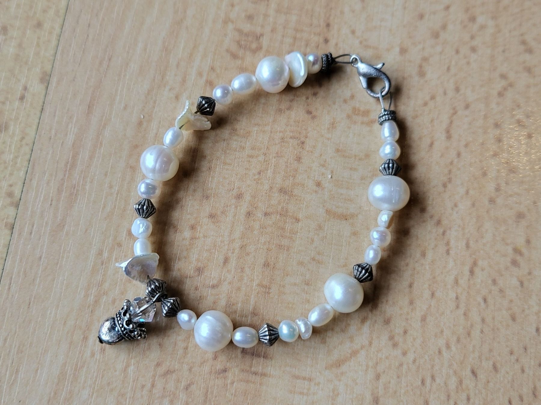 Armbänder & -reifen: Armband Perle – Gebraucht aus Eggiwil von kariiina