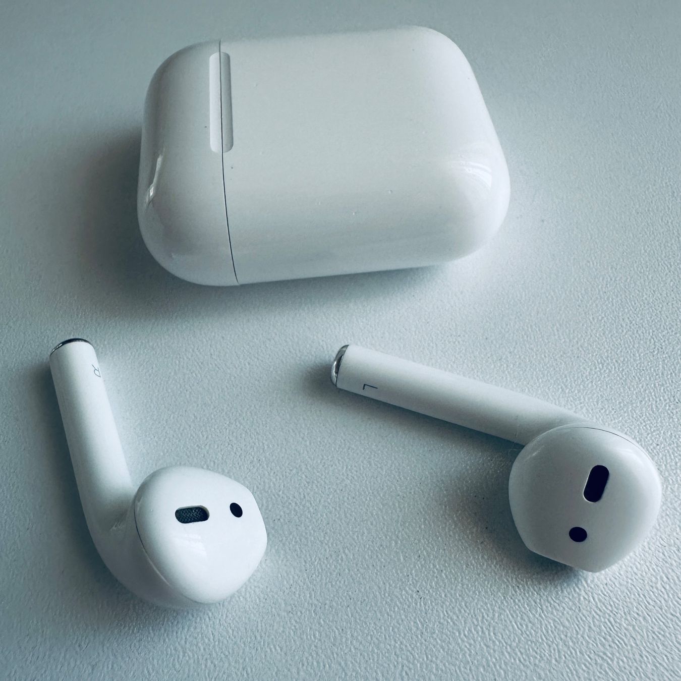 Apple Cuffie: Original Apple AirPods 2 Kopfhörer Wireless Lightning Kabel – Usato da Basel venduto da MY.AIRPODS.SHOP 8