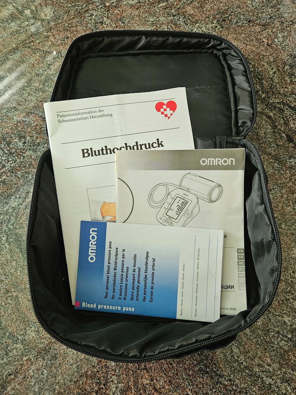 Omron Attrezzature mediche: Blutdruckmessgerät OMRON – Usato da Grüningen venduto da WERMEI01 1