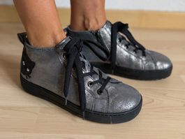 Helevsko Cat Sneakers 39 silver NP 189.-