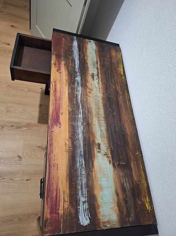 Scrivanie: Bureau de qualité et style décalé – Usato da Vuadens venduto da miguelic92 2