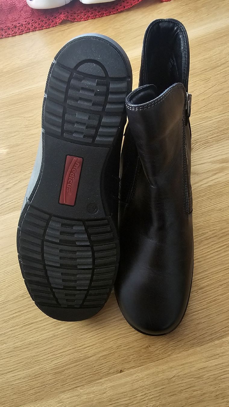 Scarpe da donna: Stiefeletten Gr 6.5, Medicus, Schwarz – Nuovo e nell'imballaggio originale da Arbon venduto da Flyaway8 1