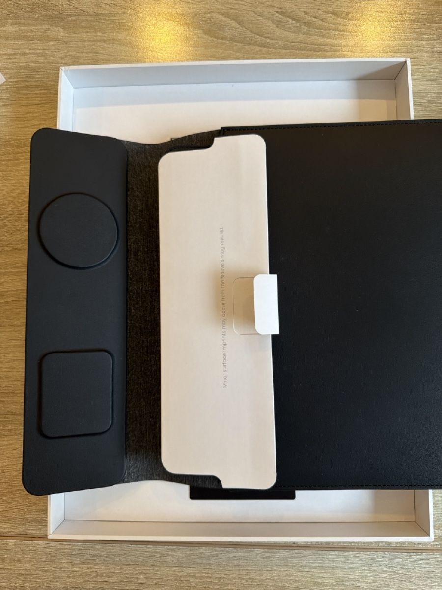 Caricabatterie: Journey NEXA Laptop Sleeve mit Wireless Charging! – Nuovo e nell'imballaggio originale da Stalden VS venduto da Mister_20 3