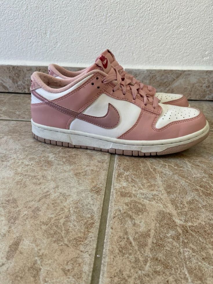 Nike Chaussures hommes: Nike Dunks – D'occasion à Willisau par lar_k5nf 1