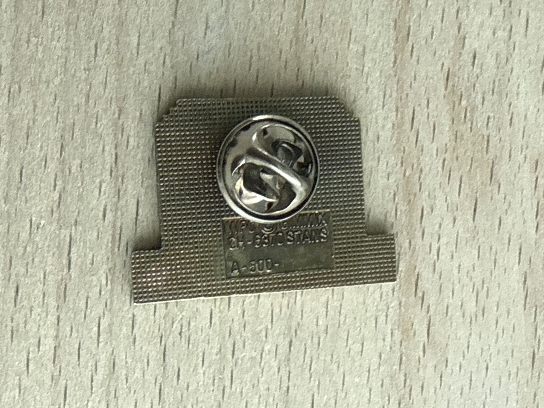 Plaquettes & Badges: Pin GIMMIX FACTORY – D'occasion à Glattbrugg par Schweigmatt 1