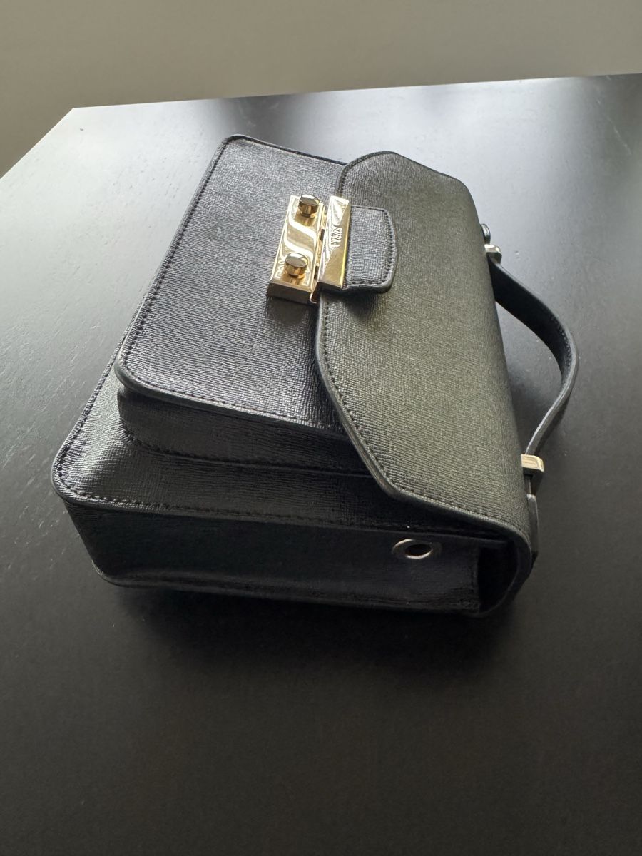 Furla Borse da donna: Furla Tasche Schwarz Top Zustand – Usato da Zürich venduto da Jen10 2