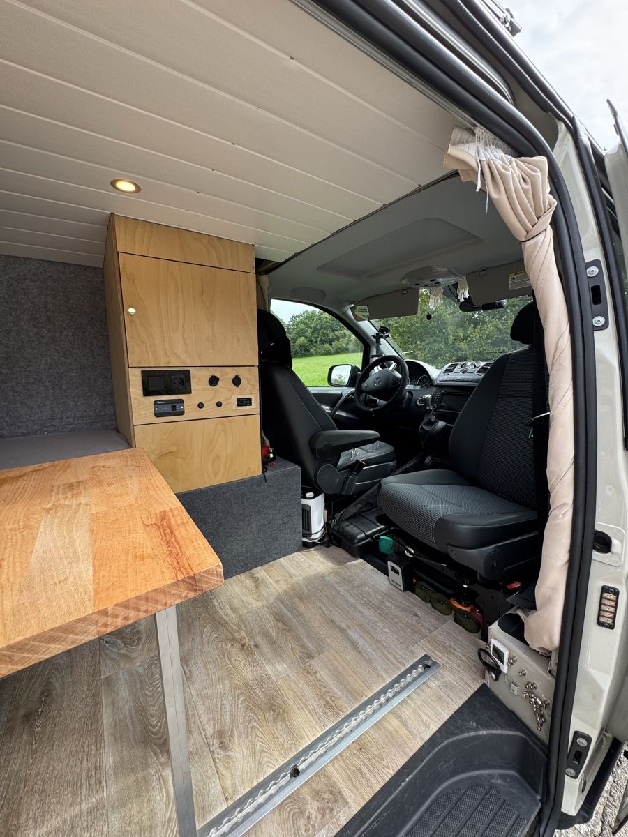 Mercedes-Benz Veicoli da campeggio: Mercedes Vito 4x4 Camper / Autark – Usato da Würenlos venduto da pet_h2jk 4