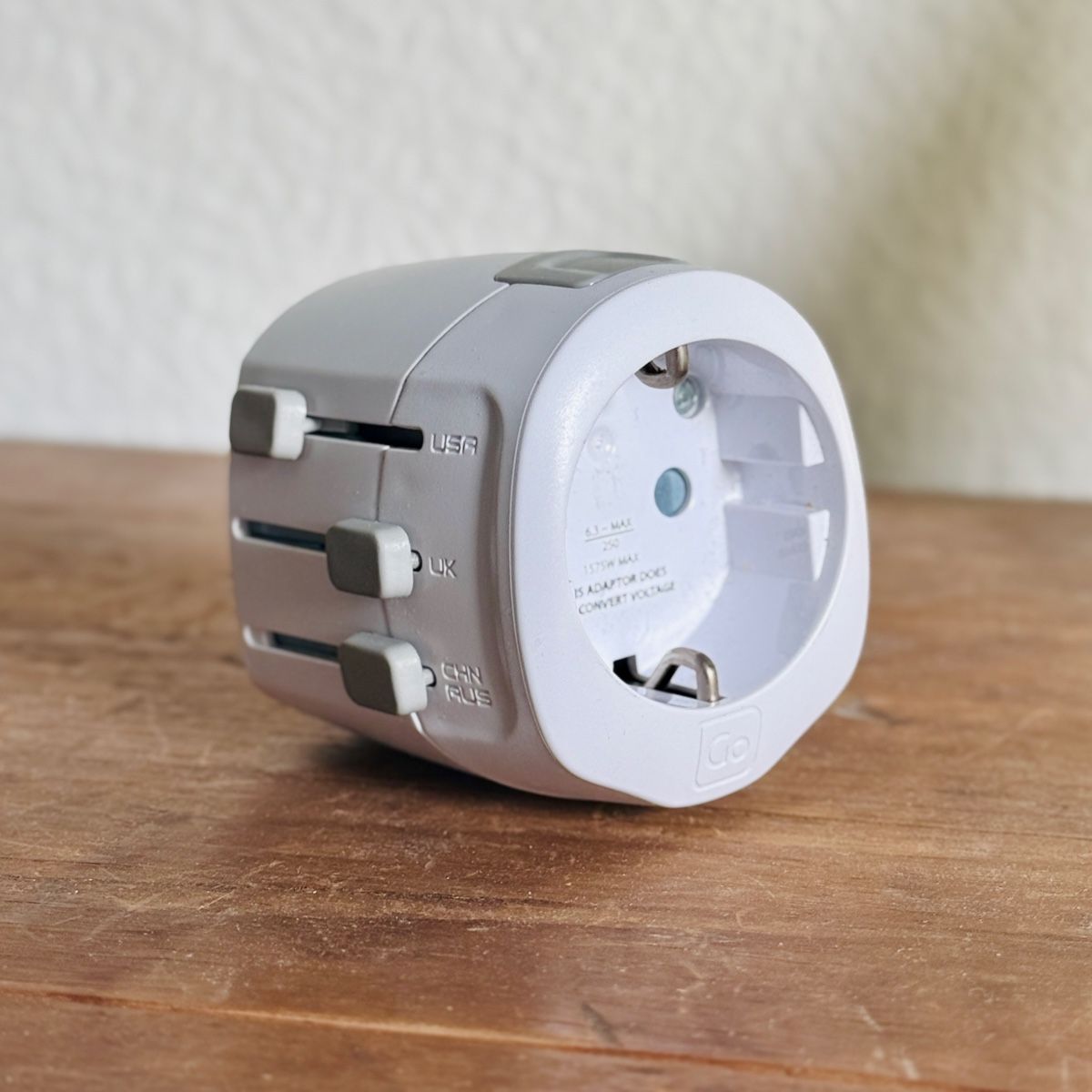 Laufwerke & Adapter: DESIGN GO Adaptateur Universel 34.90 – Gebraucht aus Morges von DigiAC 1